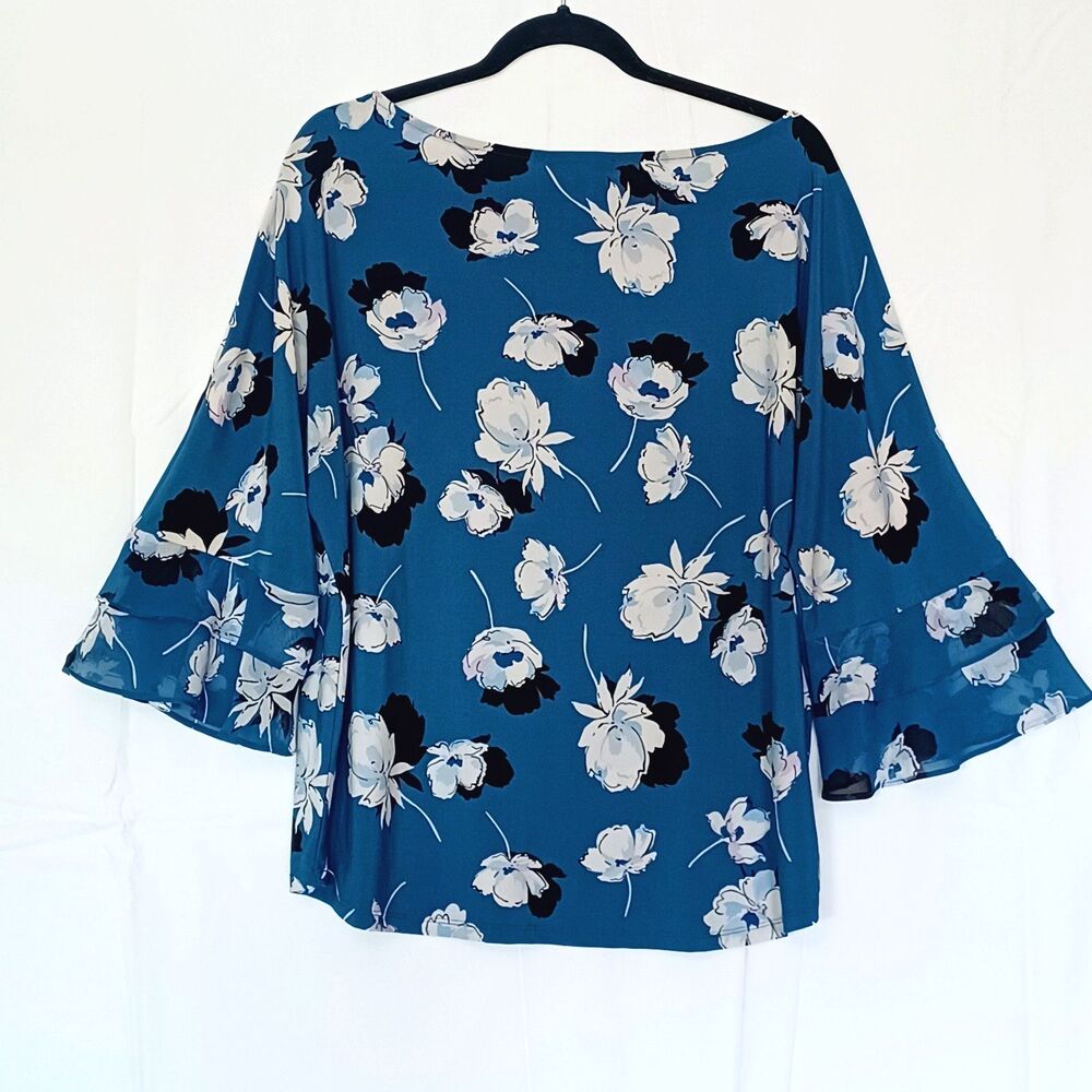 Roz & Ali Women’s XL Blue White Floral Blouse Double Layered Bell Sleeve Light - Picture 3 of 10